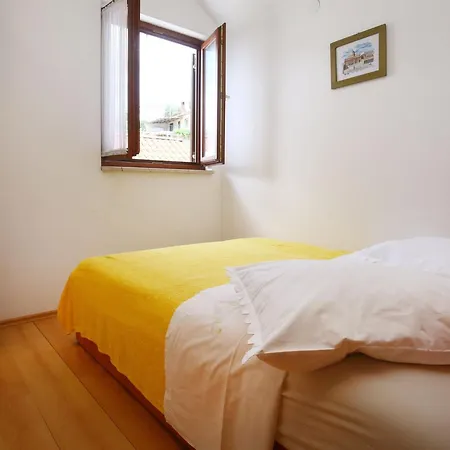 Апартаменти Boro - Two Bedroom With Terrace A3 *