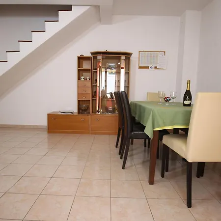 Апартаменти Boro - Two Bedroom With Terrace A3 Сплітська